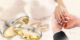 Pastikan sesuai dengan budget nikah anda. Alasan Cincin Tunangan Di Sebelah Kiri Dan Cincin Menikah Di Sebelah Kanan Kumparan Com
