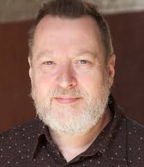 Julian Crouch's Instagram, Twitter & Facebook