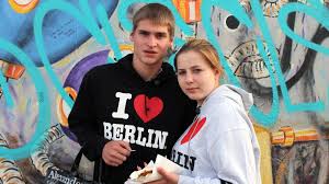 „ihr lieben, gestern habe ich euch ja im auftrag von sarafina darüber informiert, dass sarafina bereits im krankenhaus liegt. Die Wollnys Sarafina Und Peter Haben Ja Gesagt Derwesten De