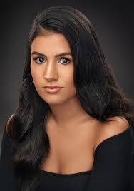 Desiree Clark's Instagram, Twitter & Facebook