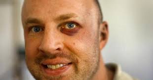 Former Cheyenne lawmaker battles through grueling MMA match