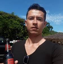 💪 ¡El Thunder Cargo Max está listo para enfrentar cualquier desafío! 🌍  Con su tracción 4x4, este gigante es ideal para el trabajo duro en los  terrenos más difíciles. No importa si