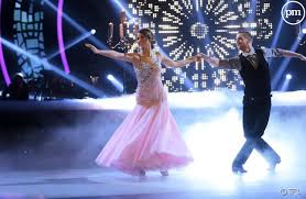 Dix nouvelles personnalités ont accepté de relever le défi pour plusieurs semaines. Danse Avec Les Stars 2015 Episode 3 C Etait Comme Une Scene De Film D Horreur Puremedias