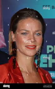 Schwarz jessica hi-res stock photography and images