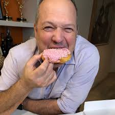 Celebrating #nationaldonutday with fave donuts and donut lover  💕🍩@mojodonuts @demetri.mouratis swipe ⬅️