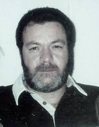 Robert Prell's Instagram, Twitter & Facebook