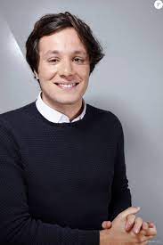Vianney rend hommage à michel delpech en réinterprétant un de ses plus grands classiques, quand j'étais chanteur. Exclusif Le Chanteur Vianney Le 18 Juin 2015 Purepeople