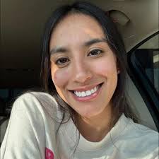 Who can help with eternal flowers and stitch graduation plushies in the DFW  area?