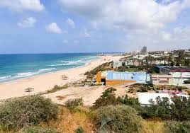 Is a city on the mediterranean coast of israel, 50 km (40 minutes by bus) to the south of tel aviv. 6pe1kdhsrtdipm