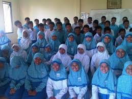 Ask anything you want to learn about dhafa azkia by getting answers on askfm. Sd Smp Gen Azkia On Twitter Saksikan Senyum Kami Ya Http T Co L78djjls1b