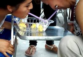 Si quieres añadir un toque original al juego, opta por personalizar los frascos o añadir un sabor trampa, seguro sacarás las risas de más. á… Baby Shower En Bogota Fiestas Infantiles