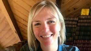 Jeanie Watson's Instagram, Twitter & Facebook