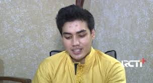 Roy kiyoshi membuat kian santang kewalahan. Masaji Wijayanto Akui Kadang Susah Untuk Berwibawa Bagian 1