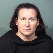 High school lunch lady accused of sending sexual pics to student