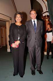 Já começou o doloroso e derradeiro adeus a laura ferreira, a mulher de pedro passos coelho que lutou contra um cancro durante 6 anos. Caras Laura Ferreira Assume Medo Da Morte Em Biografia De Pedro Passos Coelho