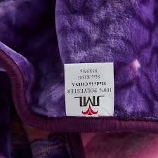 If applicants want to make their purchase cheaper, they can purchase from wholesale centers that offer their king size mink blankets wholesale online. Jml Fleece Blanket King Size Heavy Korean Mink Blanket 85 X 95 Inches 9 Lbs Single