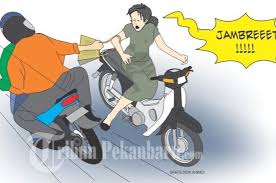 Pekerjaan yg dpt dibawa pulang salatiga : Apes Motor Masih Baru Dibawa Pulang Kerja Dini Hari Digondol Begal Begini Kisah Pilu Wanita Ini Gridoto Com