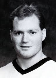 Player photos for the 1989-90 Melfort Mustangs at hockeydb.com