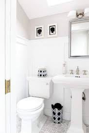 25 Half Bathroom For Your Perfect Guest Bathroom Design Ideas Basement Bathroom Design Half Bathroom Guest Bathroom Design