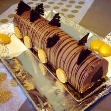 Retrouvez des économies imprimables pour des rabais sur tous vos articles favoris, dans vos magasins locaux! Buche De Noel Chocolat Passion Sur Croustillant Noisettes Voyage Mange Et Tais Toi