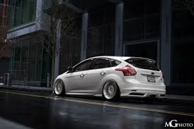 Back Of Ford Focus St Mk3 In Frozen White Colour Tuning Low Rider And Amazing Wheels Ford Focus Ford Focus St Ford Truck Models