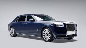 It is available in 2 variants and 17 colours. The Most Exclusive Rolls Royce Phantom To Date To Be Delivered To A Us Customer Robb Report