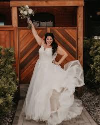 Check spelling or type a new query. Pin On Plus Size Curvy Wedding Dresses