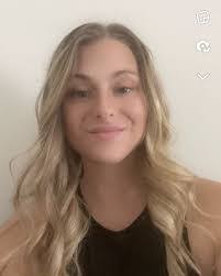 Susan Brookman's Instagram, Twitter & Facebook