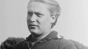 Den omdiskuterte sovjetiske kastkjempen Tamara Press (83) er død