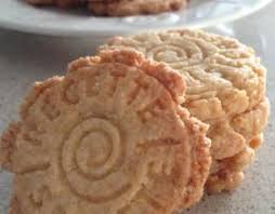 Recette Les Petits Biscuits Sables A La Noix De Coco Et A La Cannelle Recette Biscuits Sables Biscuits Petits Biscuits