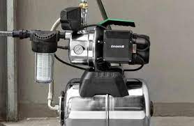 Dadurch kann die pumpe direkt saugseitig angeschlossen werden. Gartenpumpe Anschliessen So Geht S Toom Baumarkt