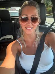 Debra Salmoni (@debra_salmoni) • Instagram photos and videos