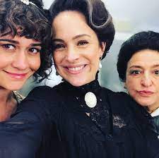 Orgulho e paixão é a atual novela da faixa das 18h da rede globo e recria, em sua trama, algumas histórias e personagens dos livros de jane austen. Gabriela Duarte Da Pista Sobre Nova Novela Das Seis E Exibe Cabelos Grisalhos Para Personagem Estrelando