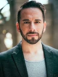 Scott Poiley's Instagram, Twitter & Facebook