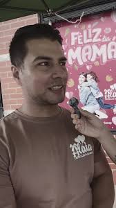 Quien Es La Mama De Jonathan Moly