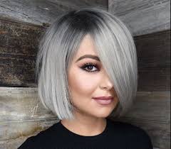 È un taglio comune, quanto difficile da portare. Silver Bob Tinta Per Nascondere I Capelli Bianchi In Modo Furbo