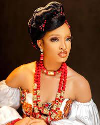 50 Gele And Makeup Styles For A 2021 Nigerian Bride Melody Jacob In 2021 Beautiful Bridal Hair Nigerian Wedding Hairstyles Hair Styles