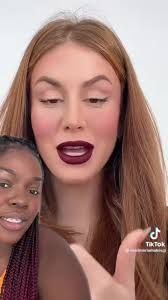 Batom Icônico da Mari Maria: Minha Nova Obsessão!