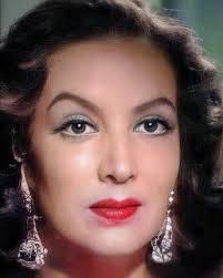 María Félix fue una actriz tan grande como su personalidad, musa de  escritores, diseñadores y cantantes que llevó el nombre de México a las  pantallas y festivales de cine más importantes del