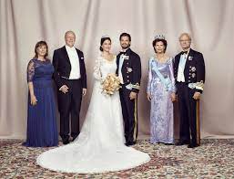 Mit carl philip ist nun auch der letzte. Prinz Carl Philip Alle Fakten Im Uberblick Prinz Carl Philip Brautjungfernkleid Kleid Hochzeit