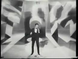 Sir tom jones performs the classic hit 'it's not unusual' in week 5 of the voice uk 2020 blind auditions! Tom Jones It S Not Unusual Lyrics German Translation