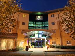 Free wifi in public areas and a free beach shuttle are also provided. Holiday Inn Express Hotel Southampton M27 Junction 7