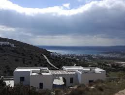 Situata a parikià, il capoluogo della bellissima isola di paros, la nostra pensione gode di una location privilegiata vicino alla spiaggia, a moderne infrastrutture, nonché ai maggiori luoghi di interesse. Appartamenti E Case Vacanze A Paros Da 19 Hundredrooms