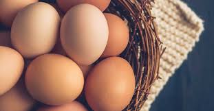 Name 3 vegetables that can be cooked with eggs. Top 10 Health Benefits Of Eating Eggs