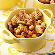 It S Easy To Pick Up Bags Of Pre Made Snack Mix At The Grocery Store But Why Buy Them When Snack Mix Is So Easy To Make At Hom Snacks Recipes Spicy