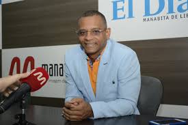 El Dr. Misael González de 'Caso Cerrado' presentará su libro en Manta | El  Diario Ecuador