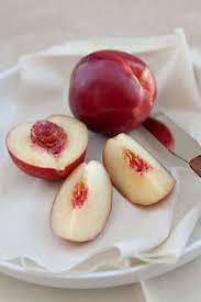 In Season White Nectarines Delicious Fruit Fruit And Veg Peach Fruit