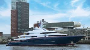 Few people expected the famed film director to open his yacht s doors to strangers. Steven Spielberg S 282 Foot Oceanco Maneuvers Off The Dock Yachts International