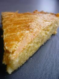 La petite tuerie qui nous fait attendre le dessert avec la bave aux lèvres ! Gateau Breton Ou Comment Utiliser Des Jaunes D Oeufs Chez Ale