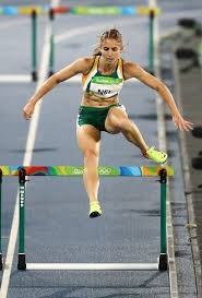 Wins gold in 400m hurdles. Wenda Nel Of South Africa Competes During The Women S 400m Hurdles Round 1 Beautiful Athletes Athlete Fitness Models Female